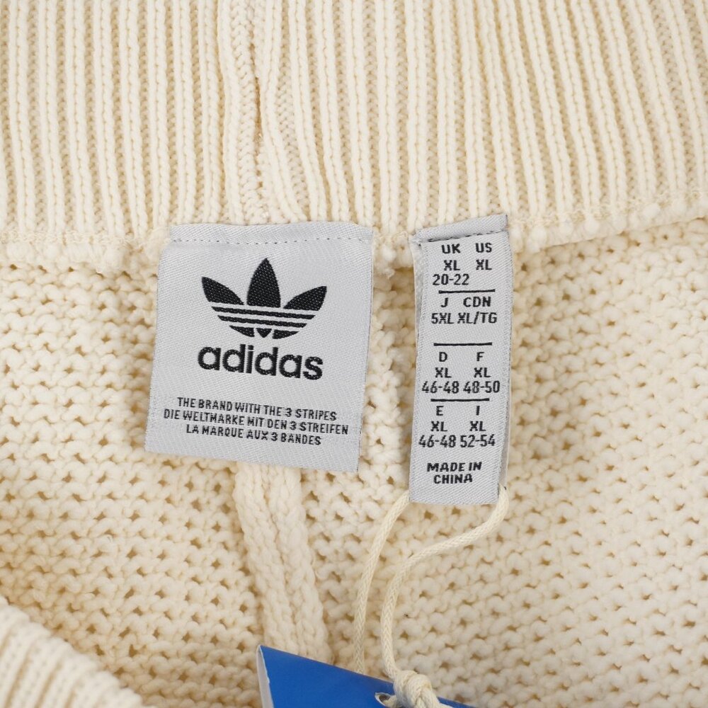 Adidas Originals Premium Crochet Sprinter Shorts in Wonder White Size XL (NWT) - Picture 4 of 8